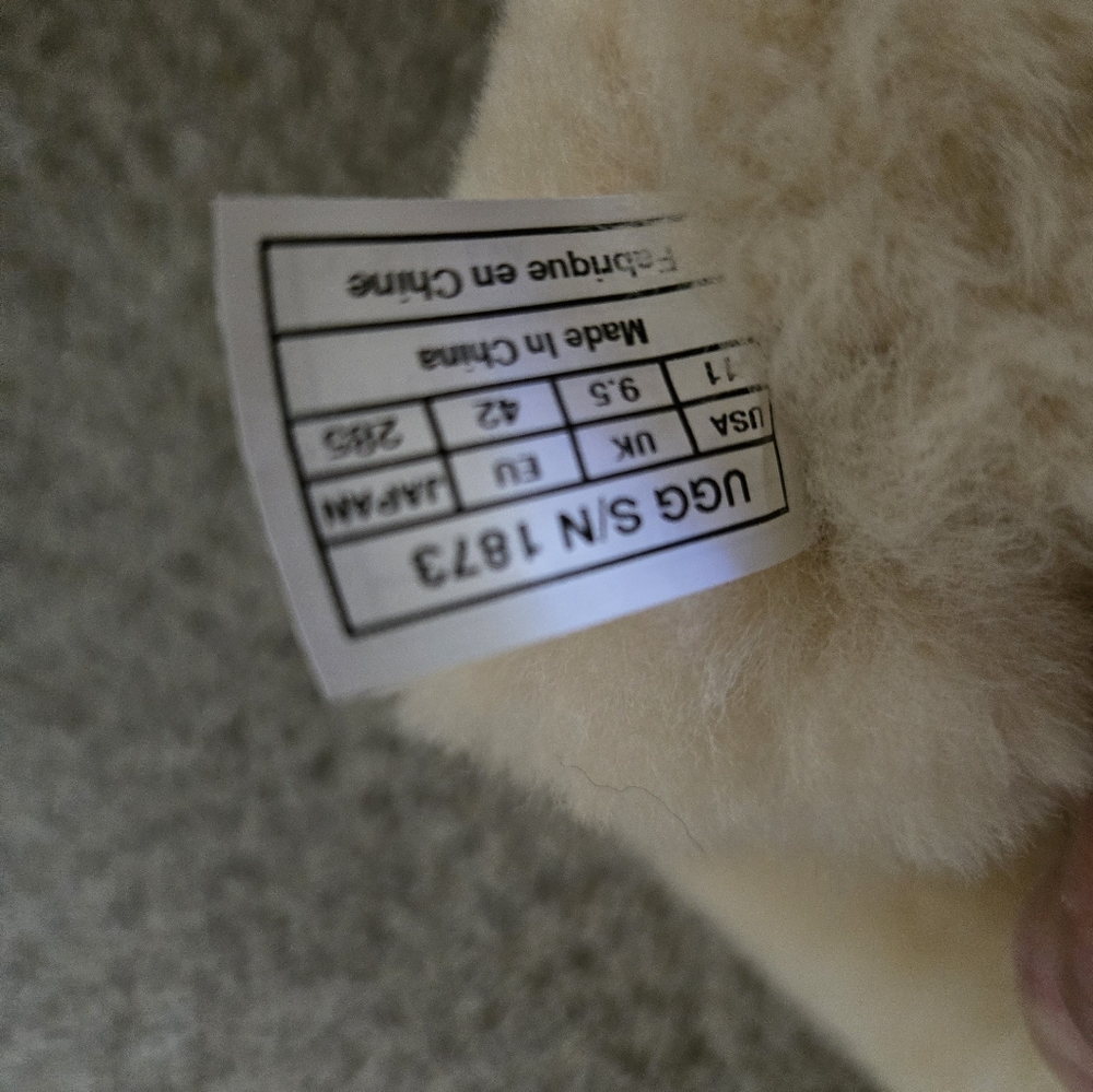 Uggs Women's Tan Suede Boots - Picture 8 of 9